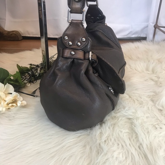 Fabulous Kenneth Cole Boho-style Soft Leather Bag - Picture 3 of 8